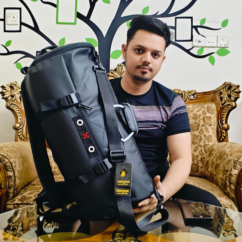 Magnet Travel Waterproof Bag (Big Size)